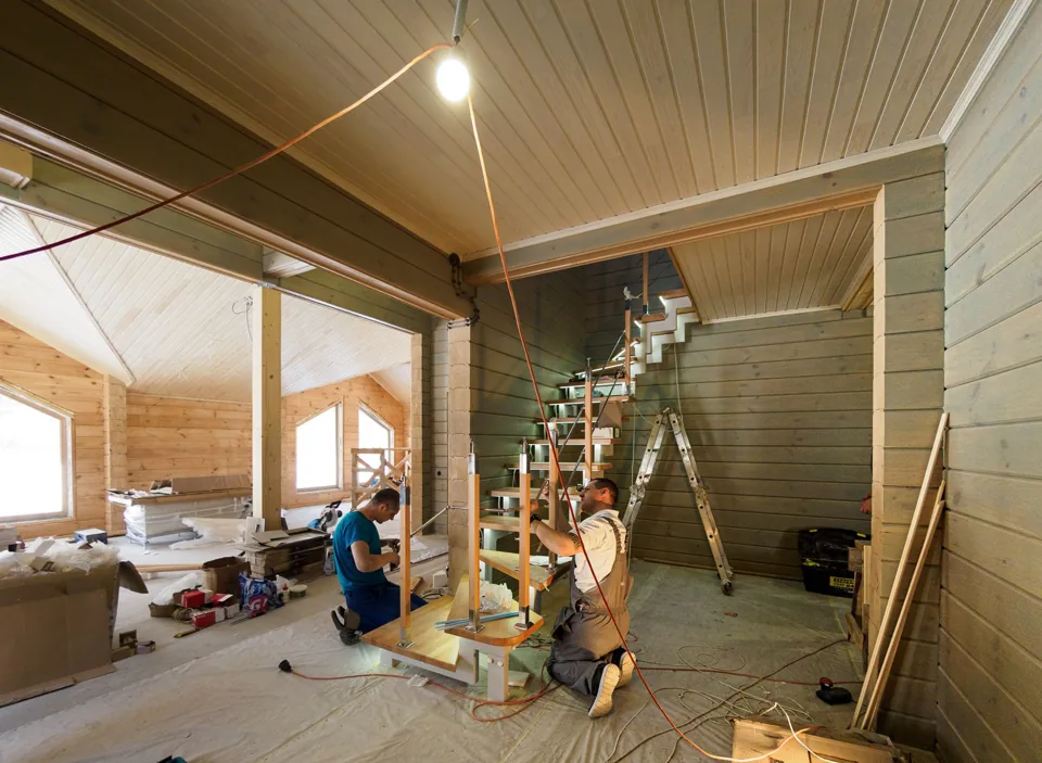 Renovering & ombyggnad. Illustrationsfoto, inte Holvers personal eller projekt.
